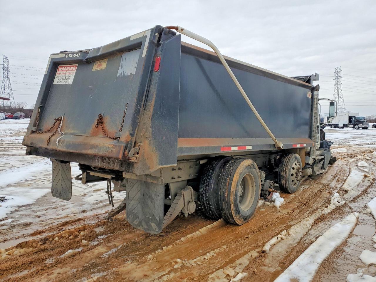 2018 Mack GU700 Dump Truck