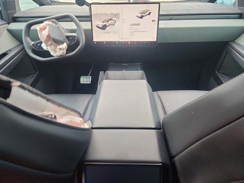 2025 Tesla Cybertruck