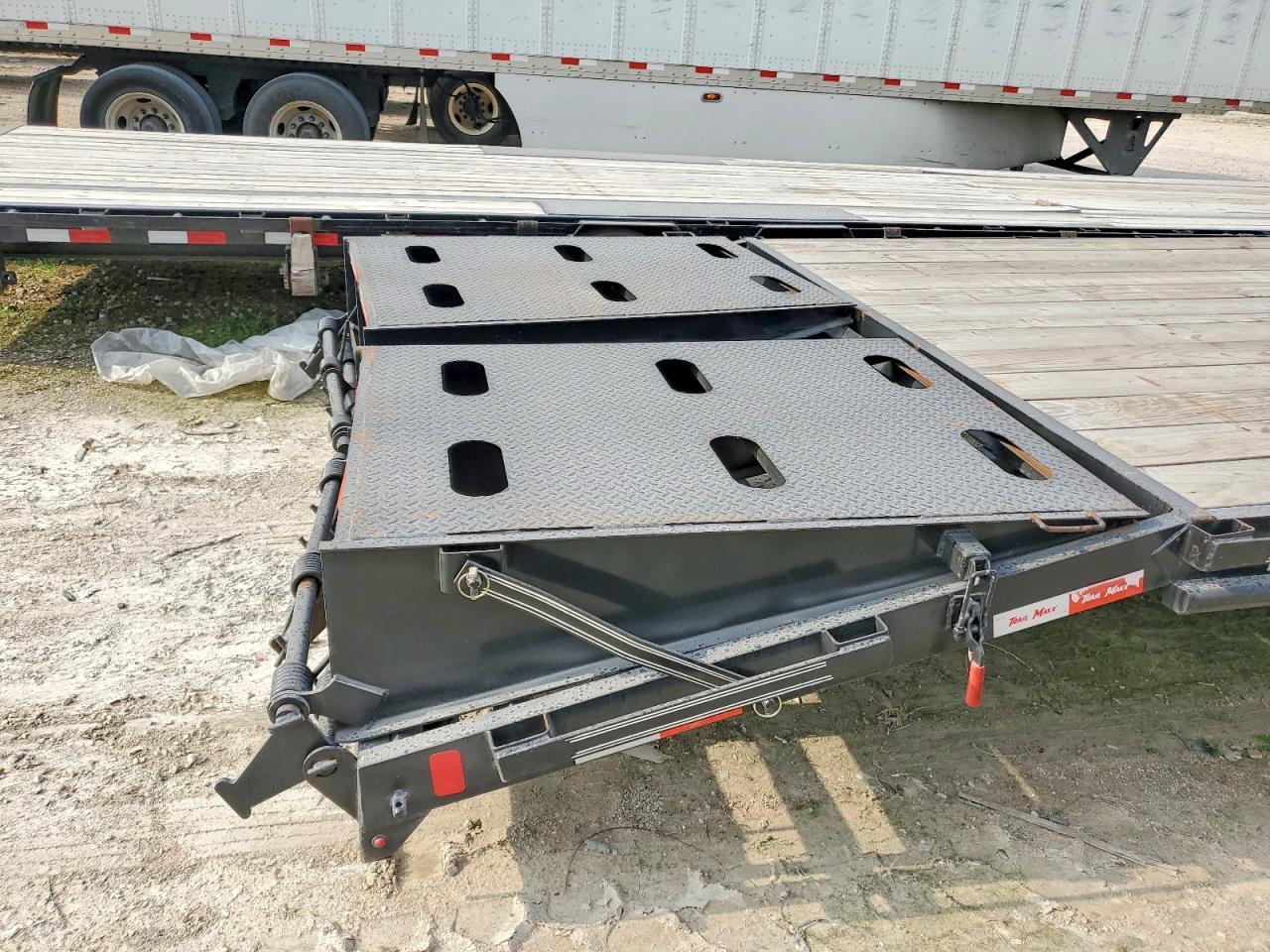 2025 Tlxx 2025 Trail Maxx Equipment Trailer