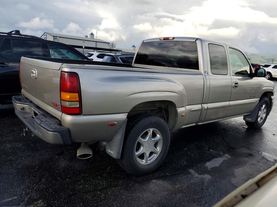 2002 GMC Sierra K1500 Denali