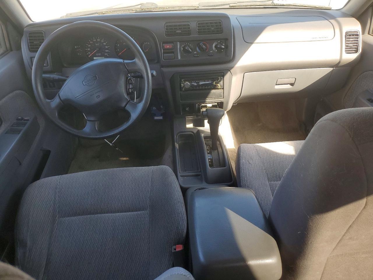 2000 Nissan Frontier Crew cab xe