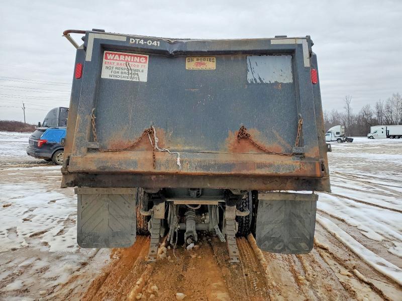 2018 Mack GU700 Dump Truck