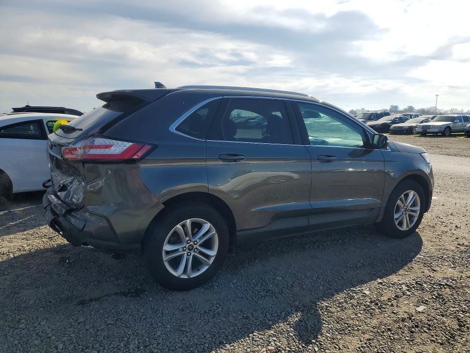 2019 Ford Edge sel