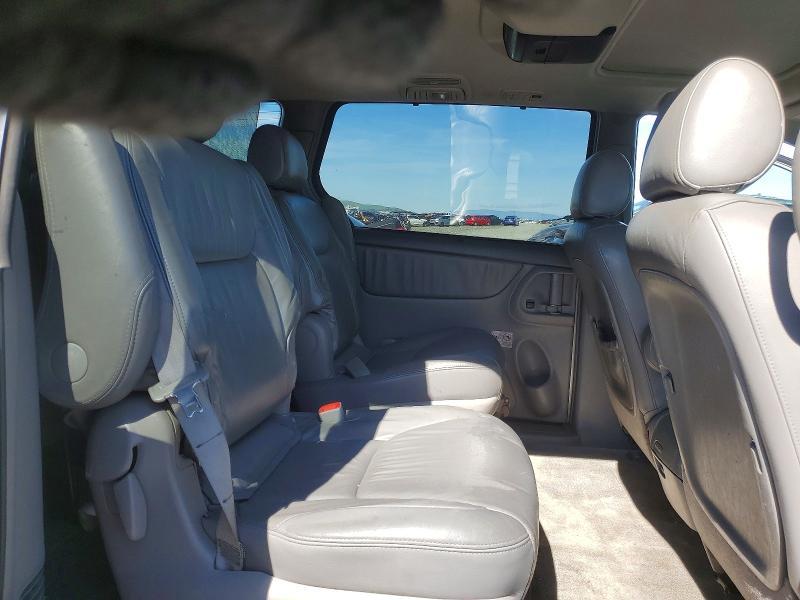 2005 Toyota Sienna xle Limited 7 Passenger