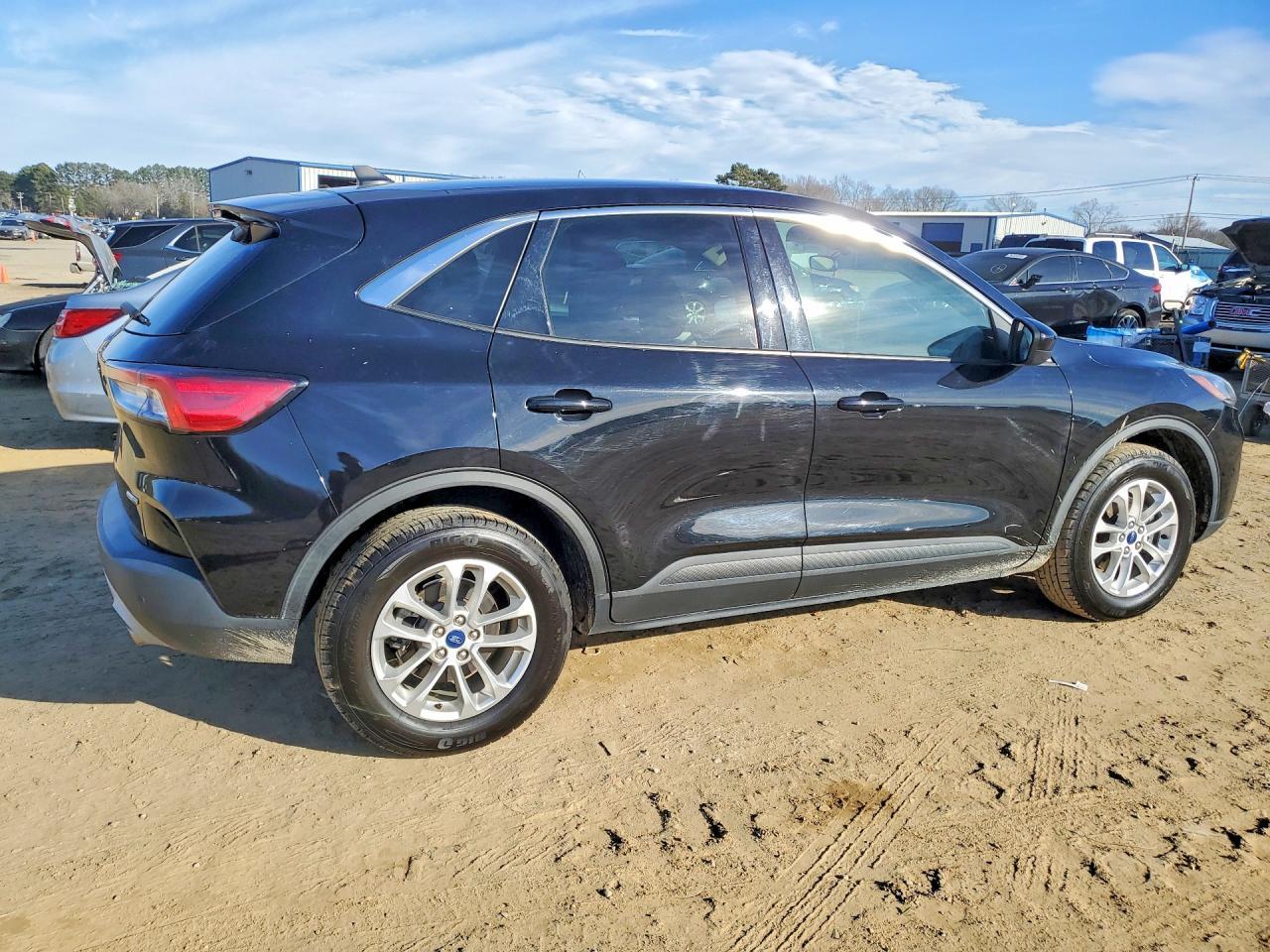 2020 Ford Escape se