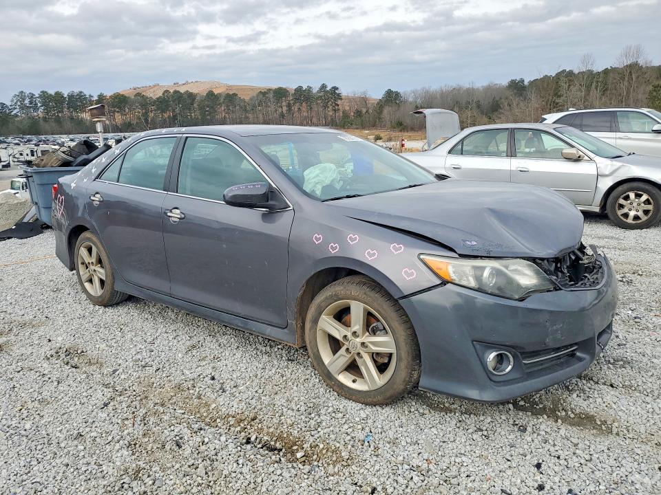 2014 Toyota Camry se