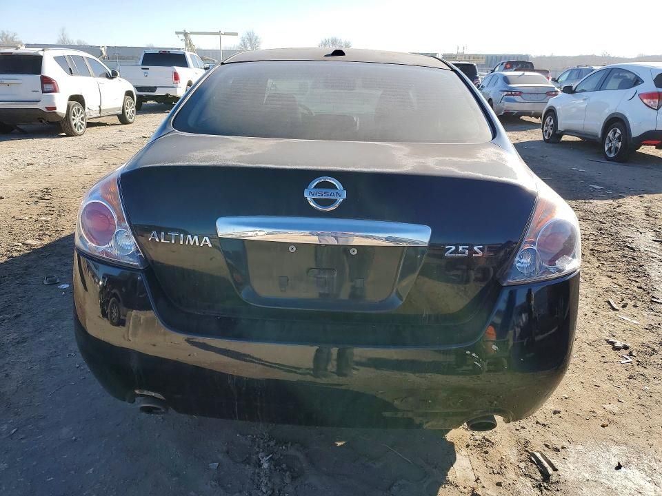2010 Nissan Altima Base