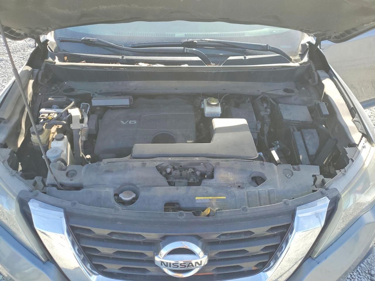 2017 Nissan Pathfinder s