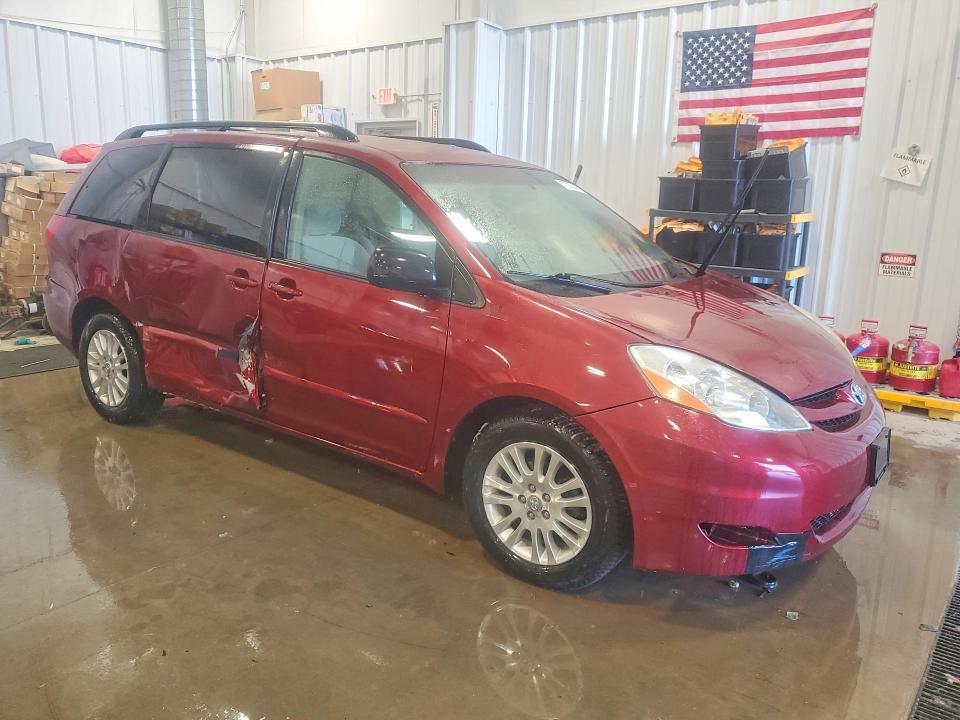 2008 Toyota Sienna le 7-passenger