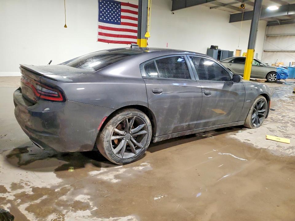 2016 Dodge Charger r