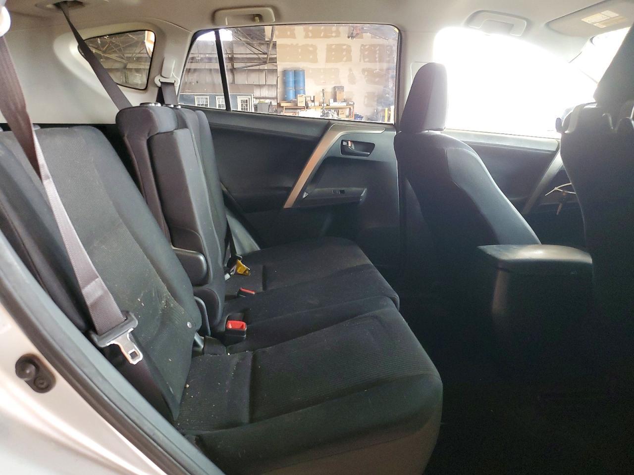 2014 Toyota Rav4 le