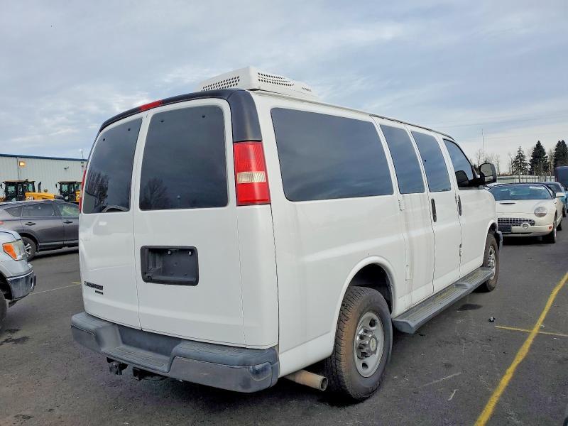 2015 Chevrolet Express G2500 LT