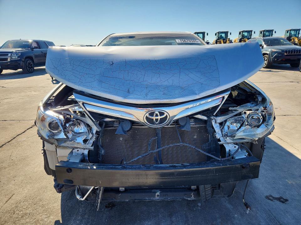 2013 Toyota Camry l