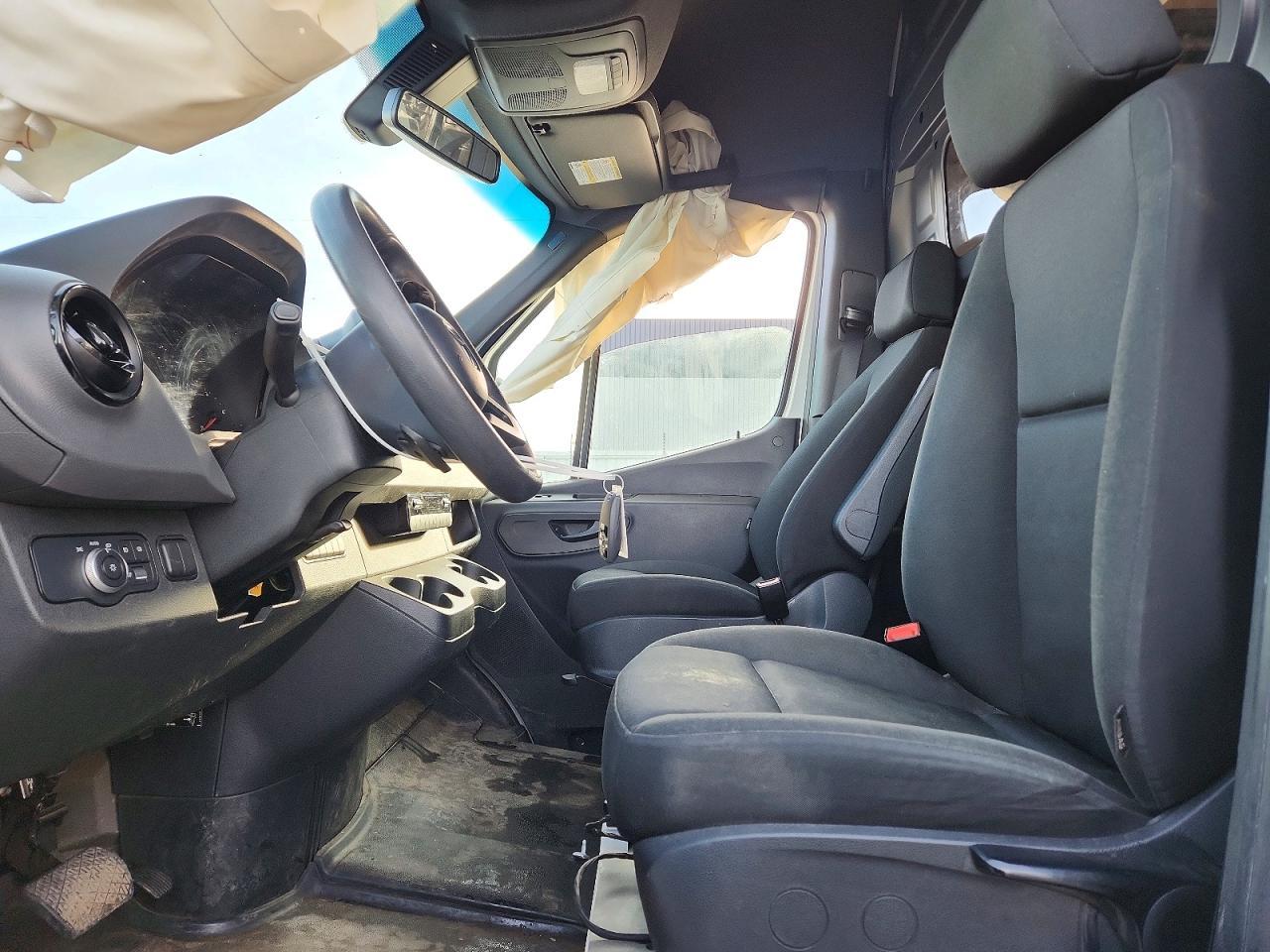 2021 Mercedes-Benz Sprinter 2500