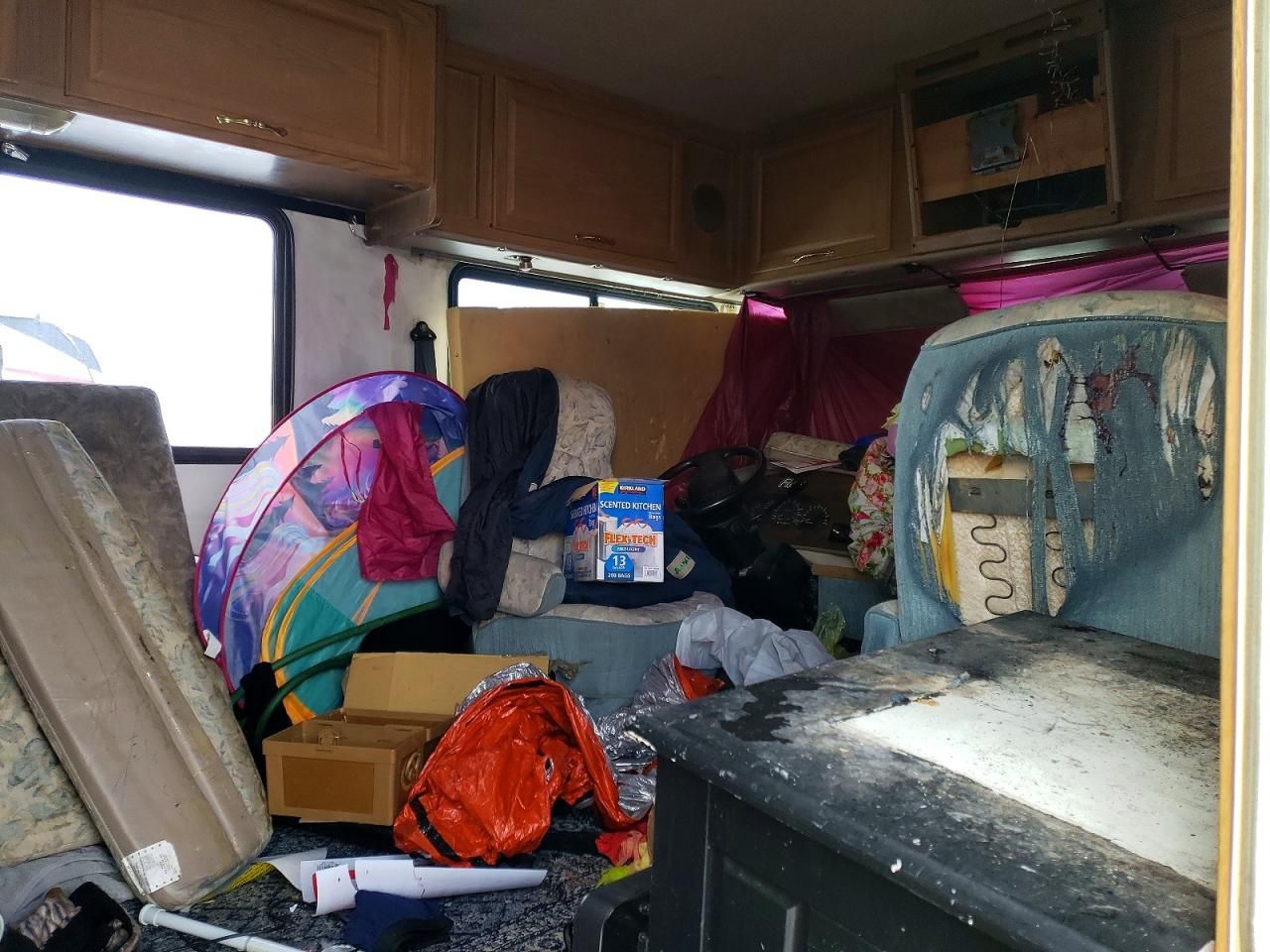 1999 Flai 1999 Ford F550 Super Duty Stripped Chassis