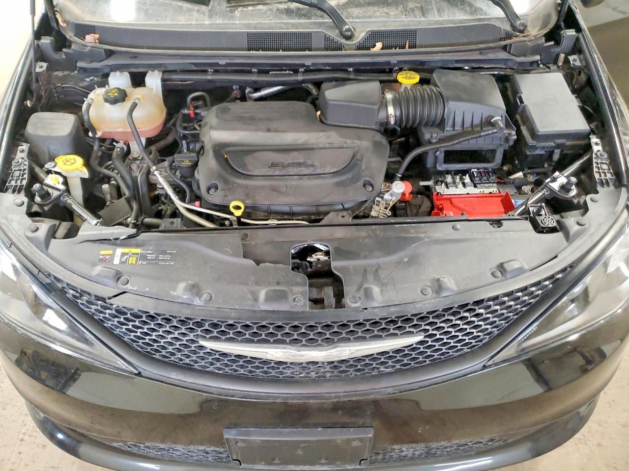 2022 Chrysler Voyager lx