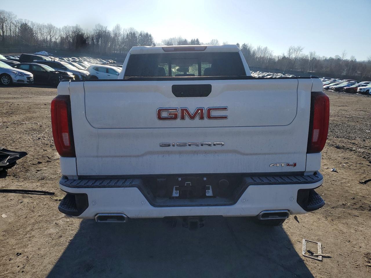 2023 GMC Sierra K1500 AT4