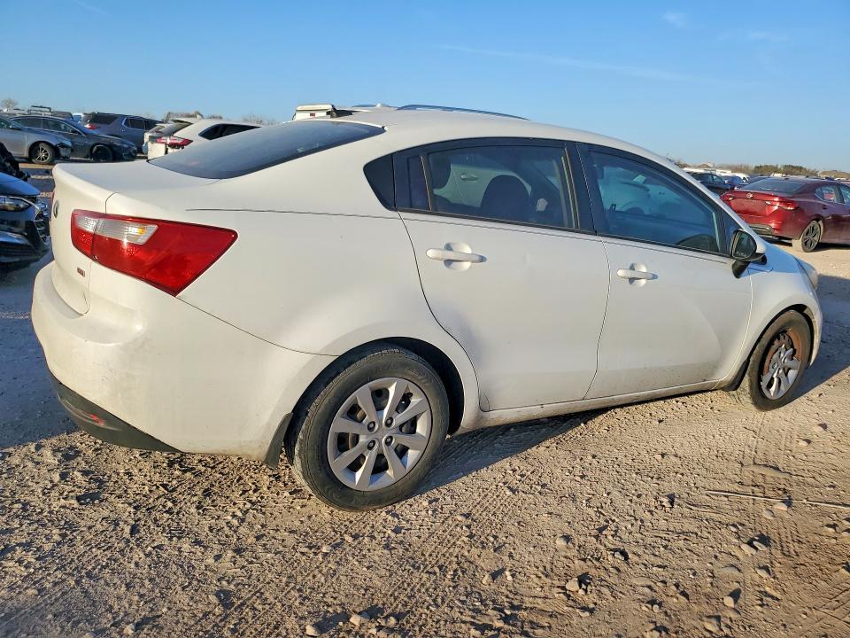 2013 KIA Rio lx