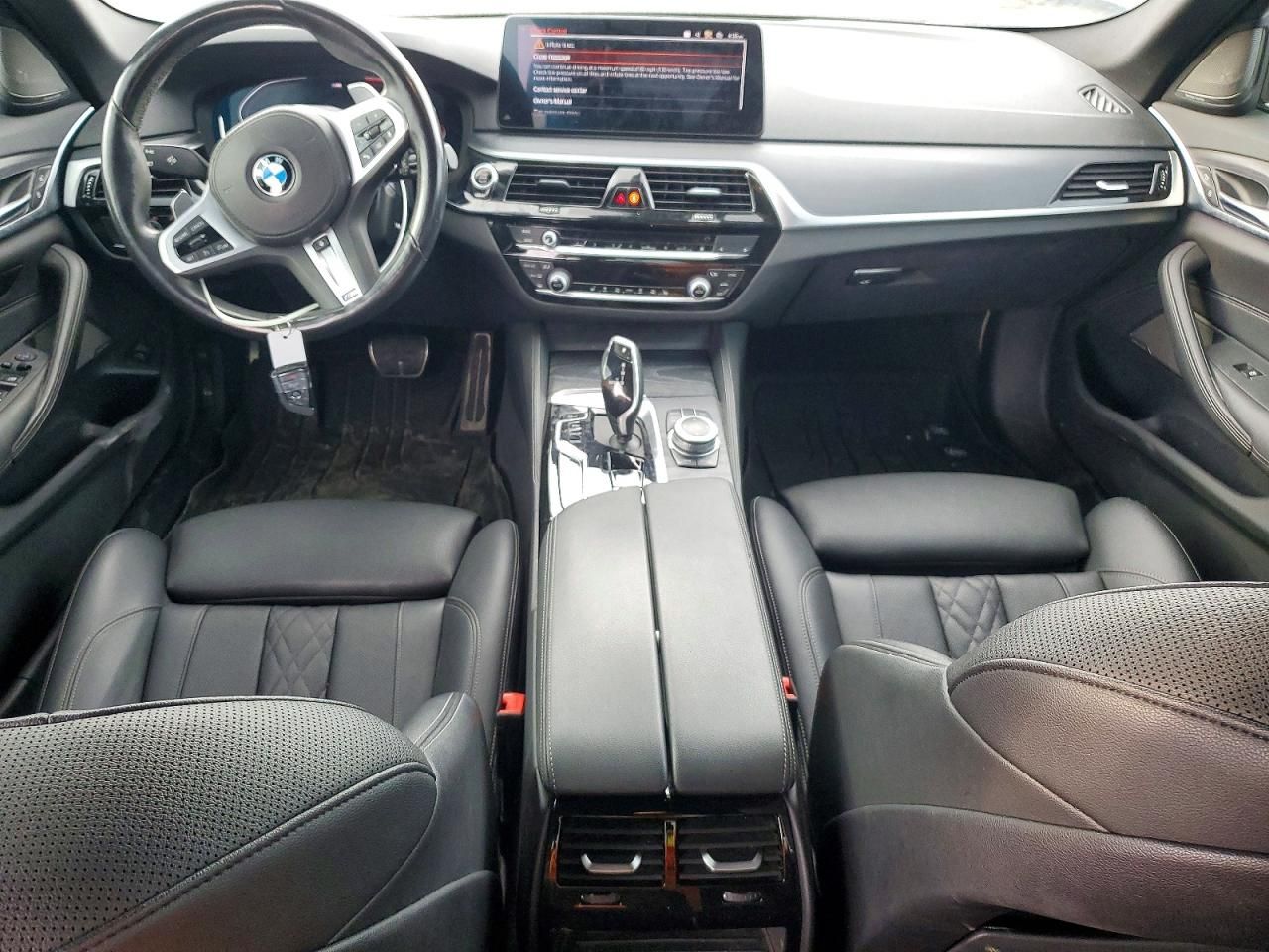 2022 BMW 530 i