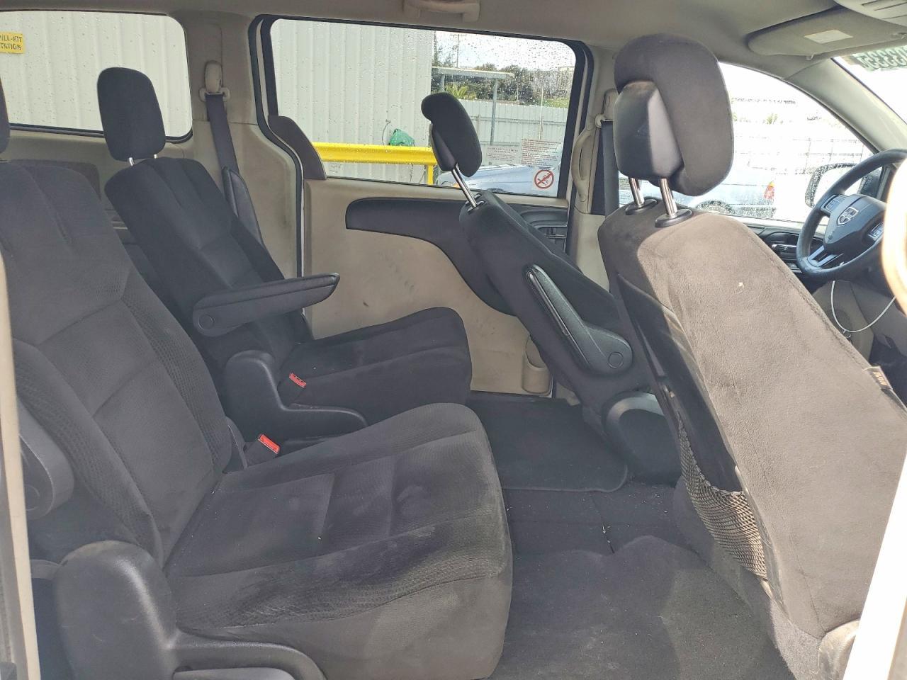 2017 Dodge Grand Caravan se