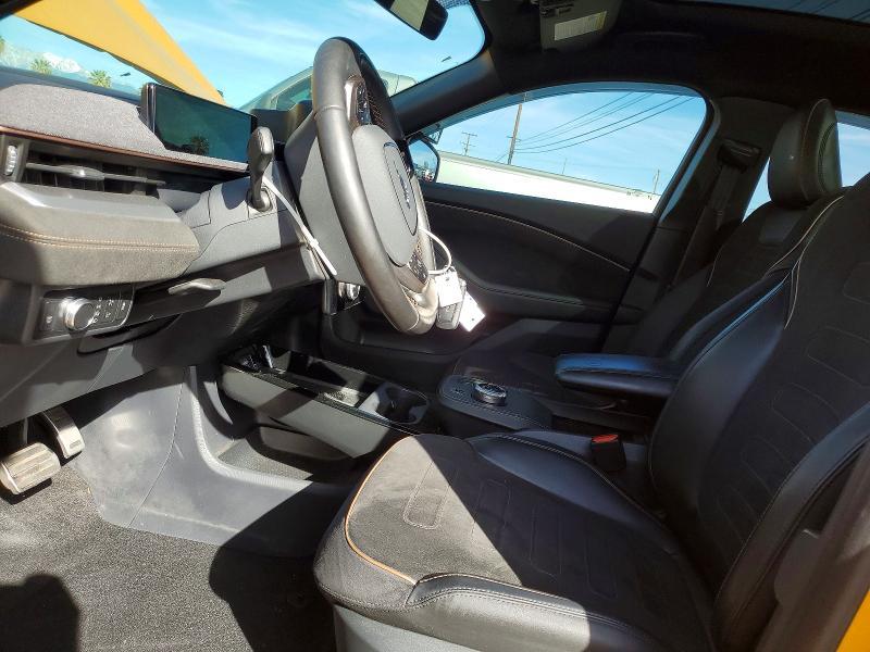 2022 Ford Mustang Mach-e gt