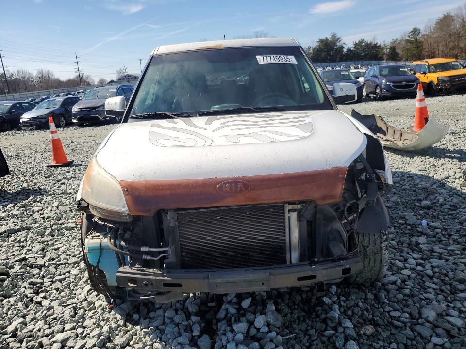 2011 KIA Soul +