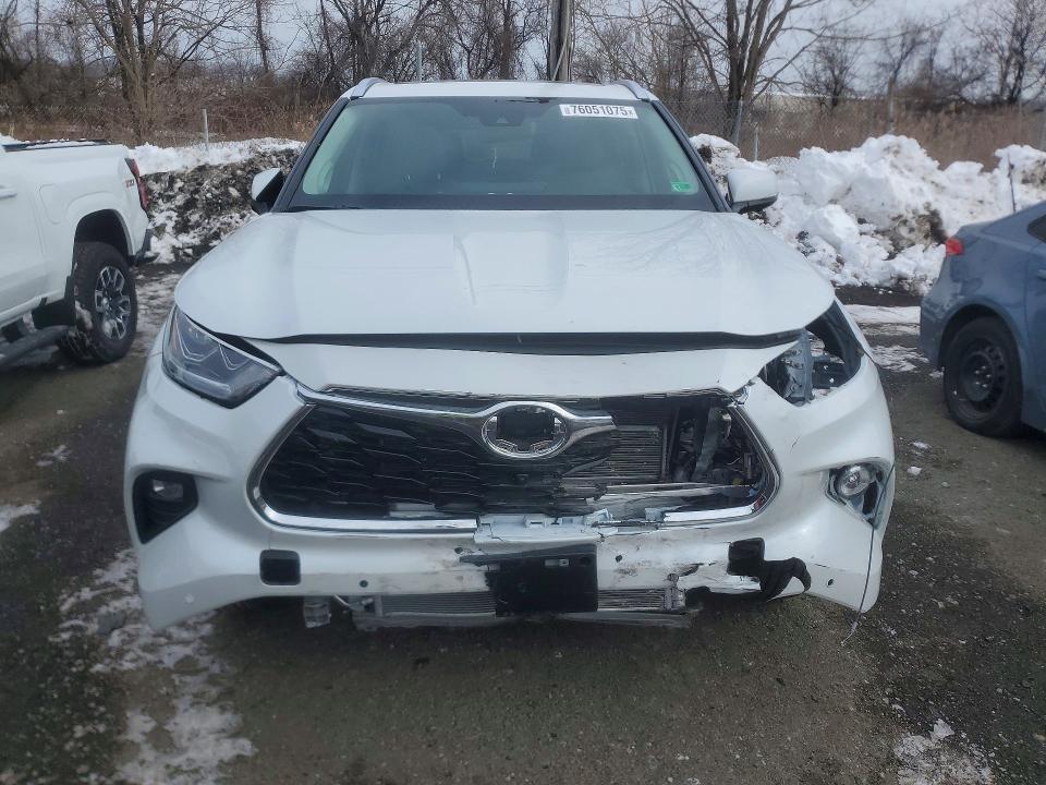 2025 Toyota Highlander Hybrid Limited