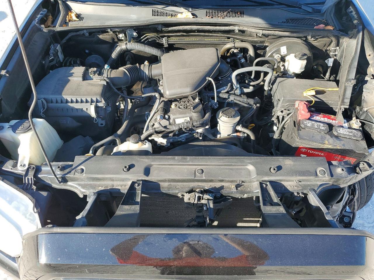 2019 Toyota Tacoma SR