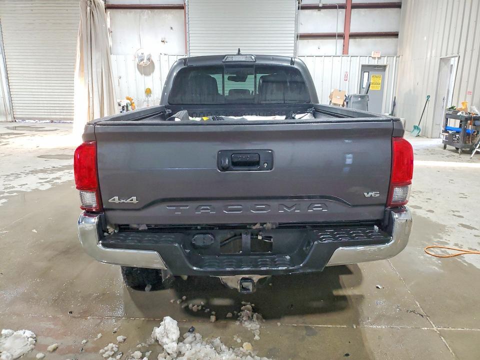 2018 Toyota Tacoma SR5 V6