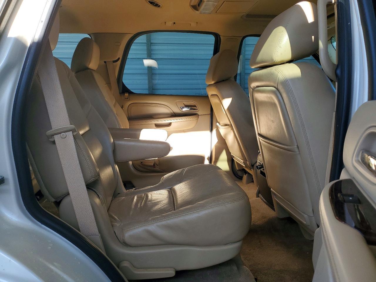 2011 Cadillac Escalade Premium