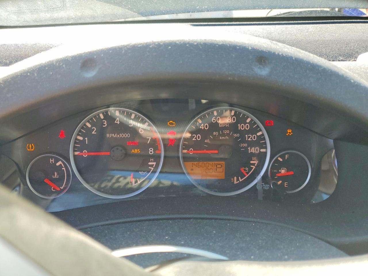 2012 Nissan Pathfinder s