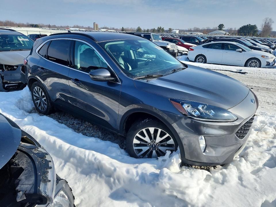 2021 Ford Escape Titanium
