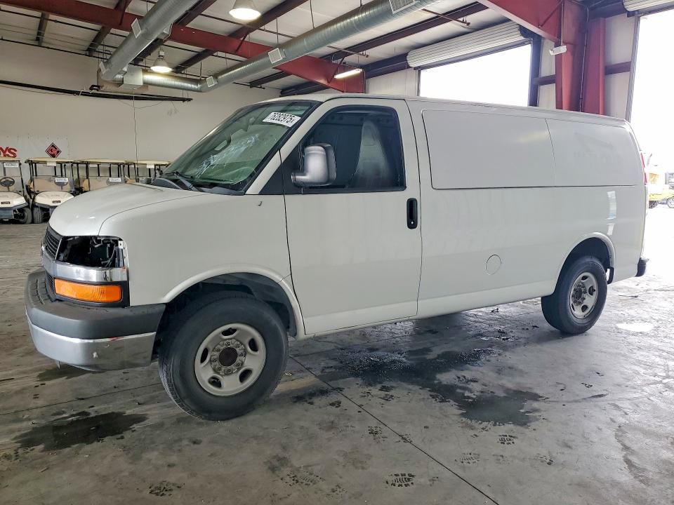 2016 Chevrolet Express 3500 Cargo Delivery van