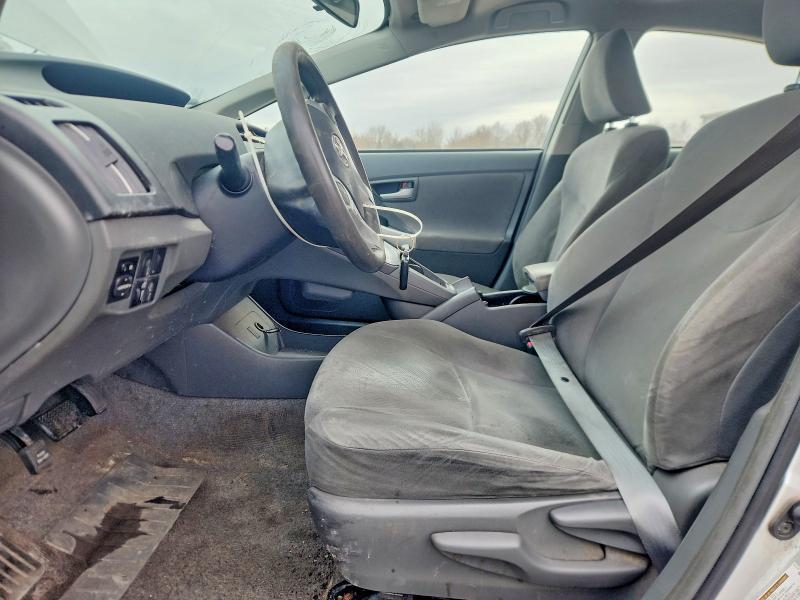 2010 Toyota Prius iii