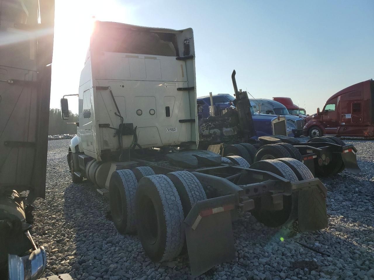 2016 International LF687 Semi Truck