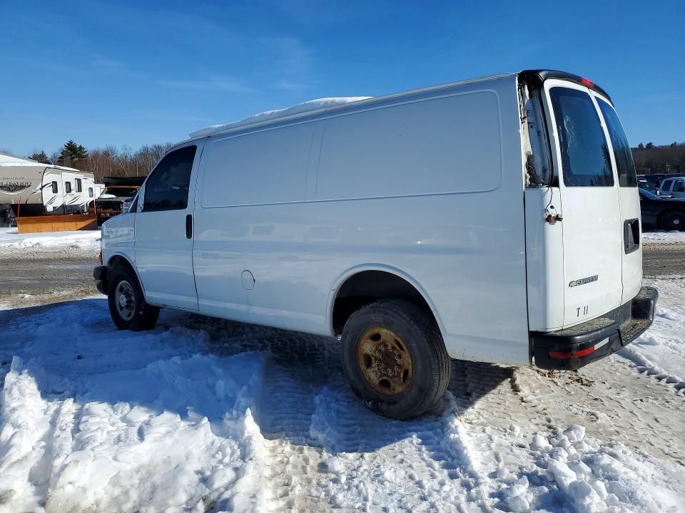 2017 Chevrolet Express 2500 Delivery van
