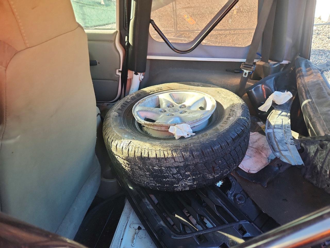 2005 Jeep Wrangler / tj Sport