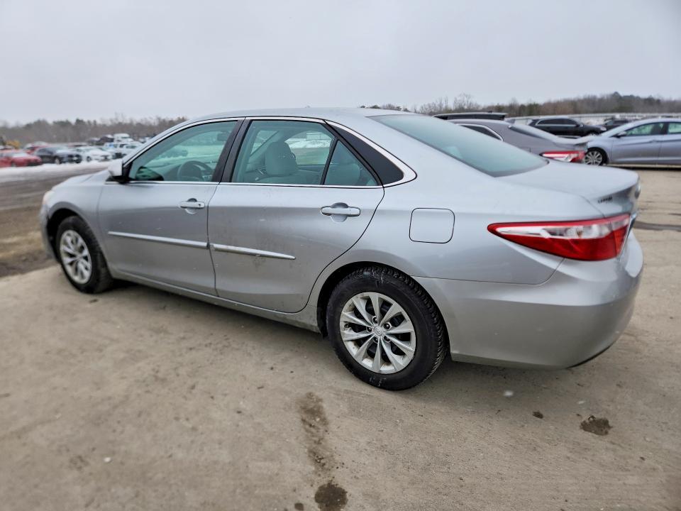 2017 Toyota Camry le