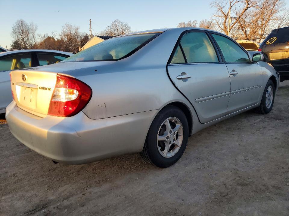2002 Toyota Camry le