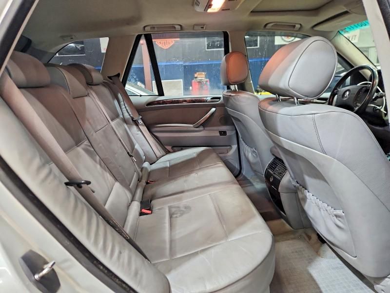 2004 BMW X5 3.0i