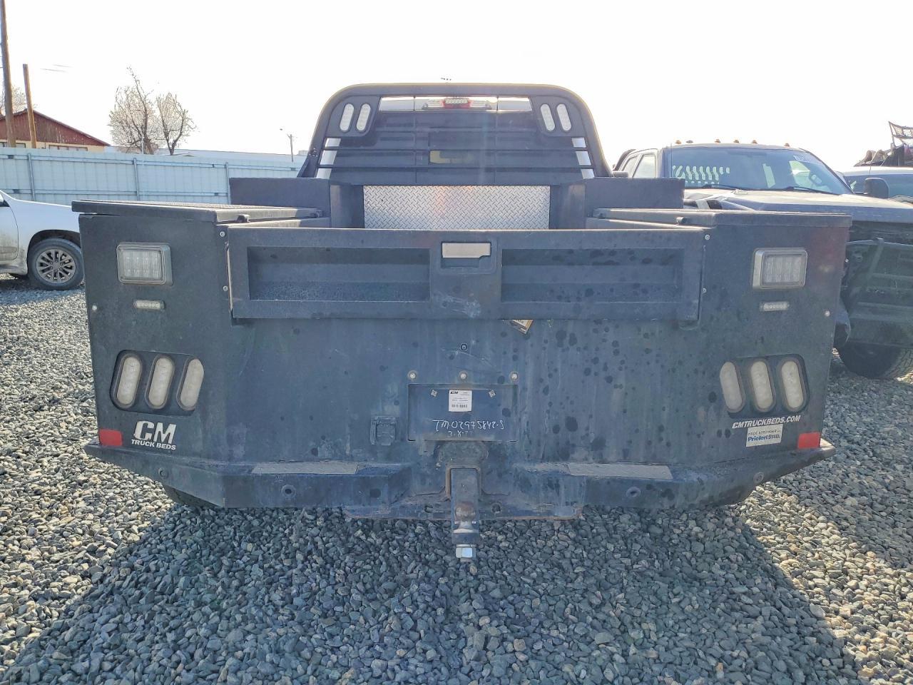 2017 Ford F350 Super Duty Flatbed Truck