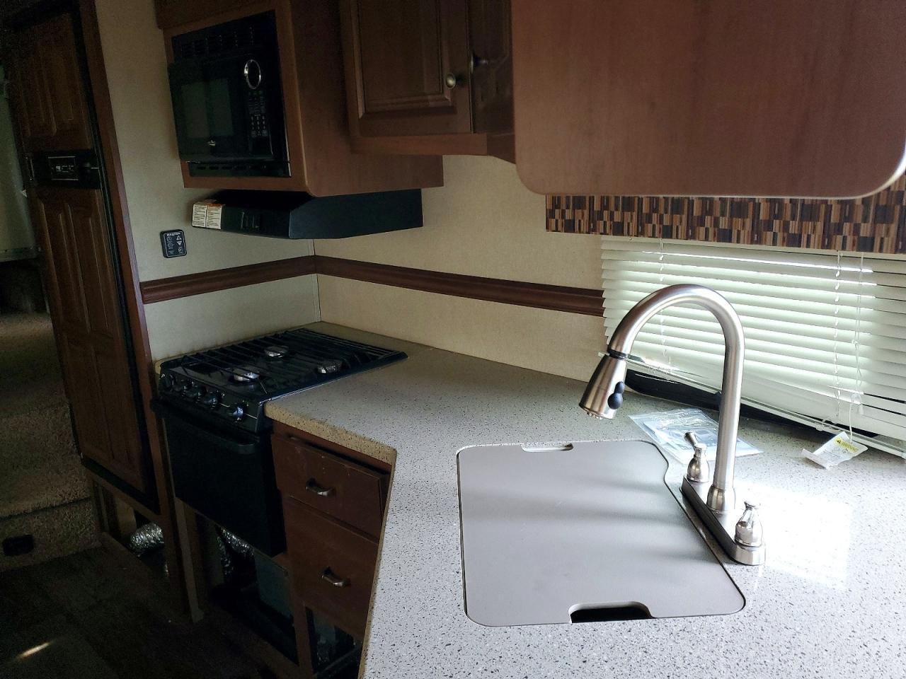 2014 Denali 2014 Dutchmen Denali 262RLX Camper