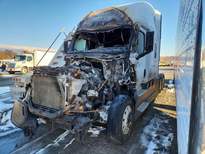 2021 Freightliner Cascadia 126 Semi Truck