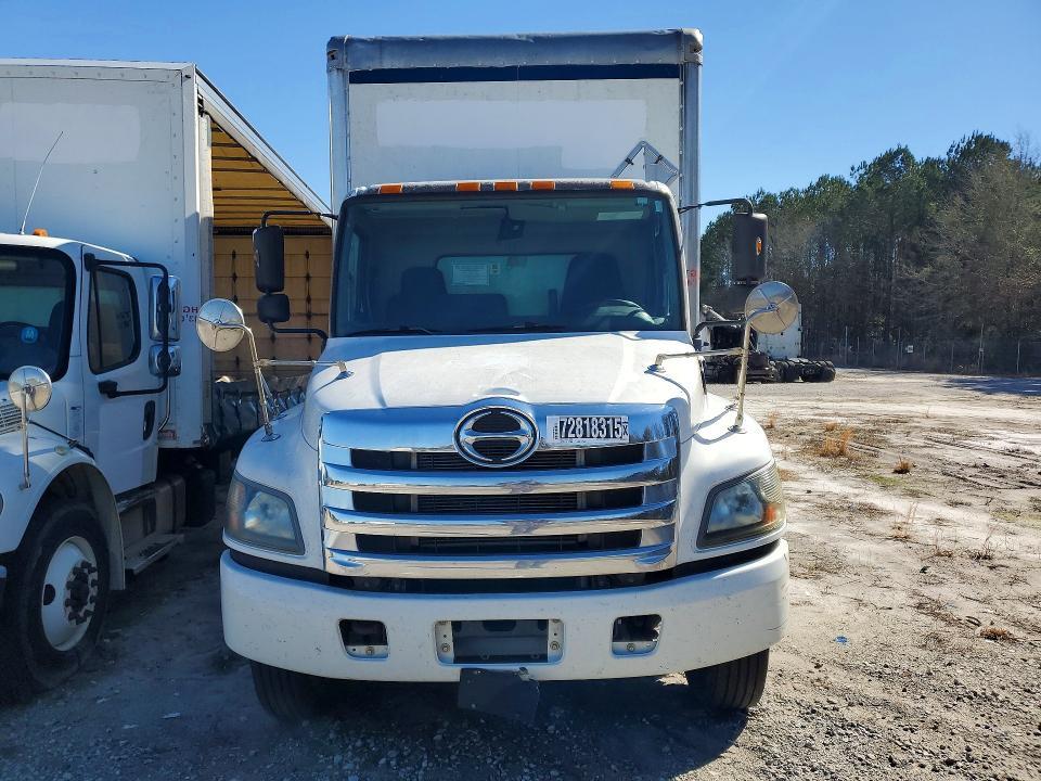 2017 Hino 268 Delivery Truck