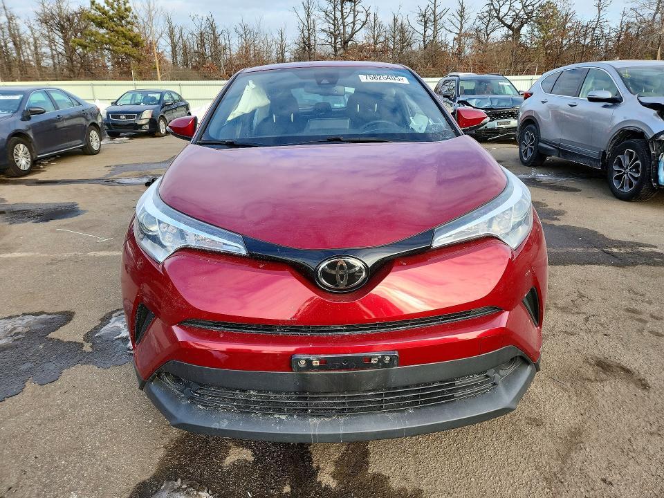 2019 Toyota C-hr xle