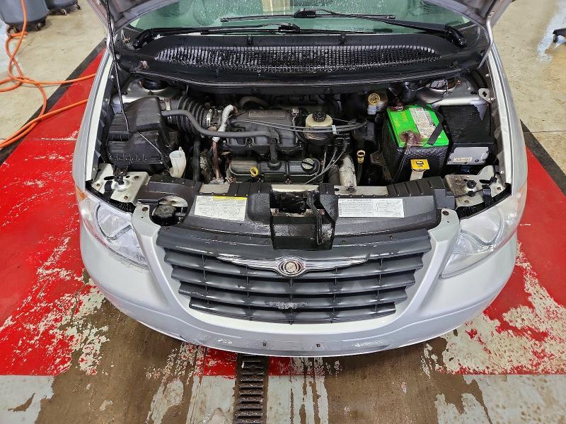 2007 Chrysler Town & Country lx