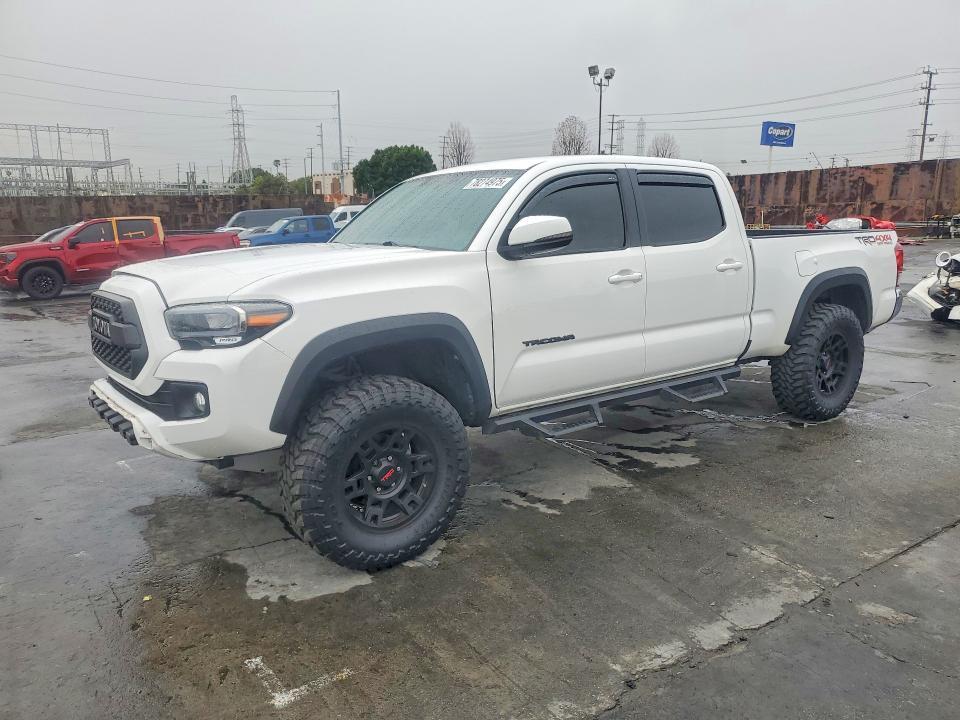 2017 Toyota Tacoma Double cab