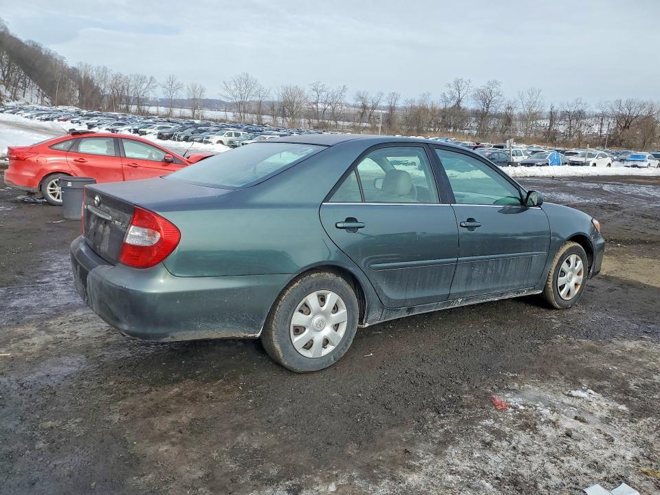 2003 Toyota Camry le