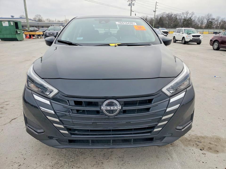 2025 Nissan Versa s