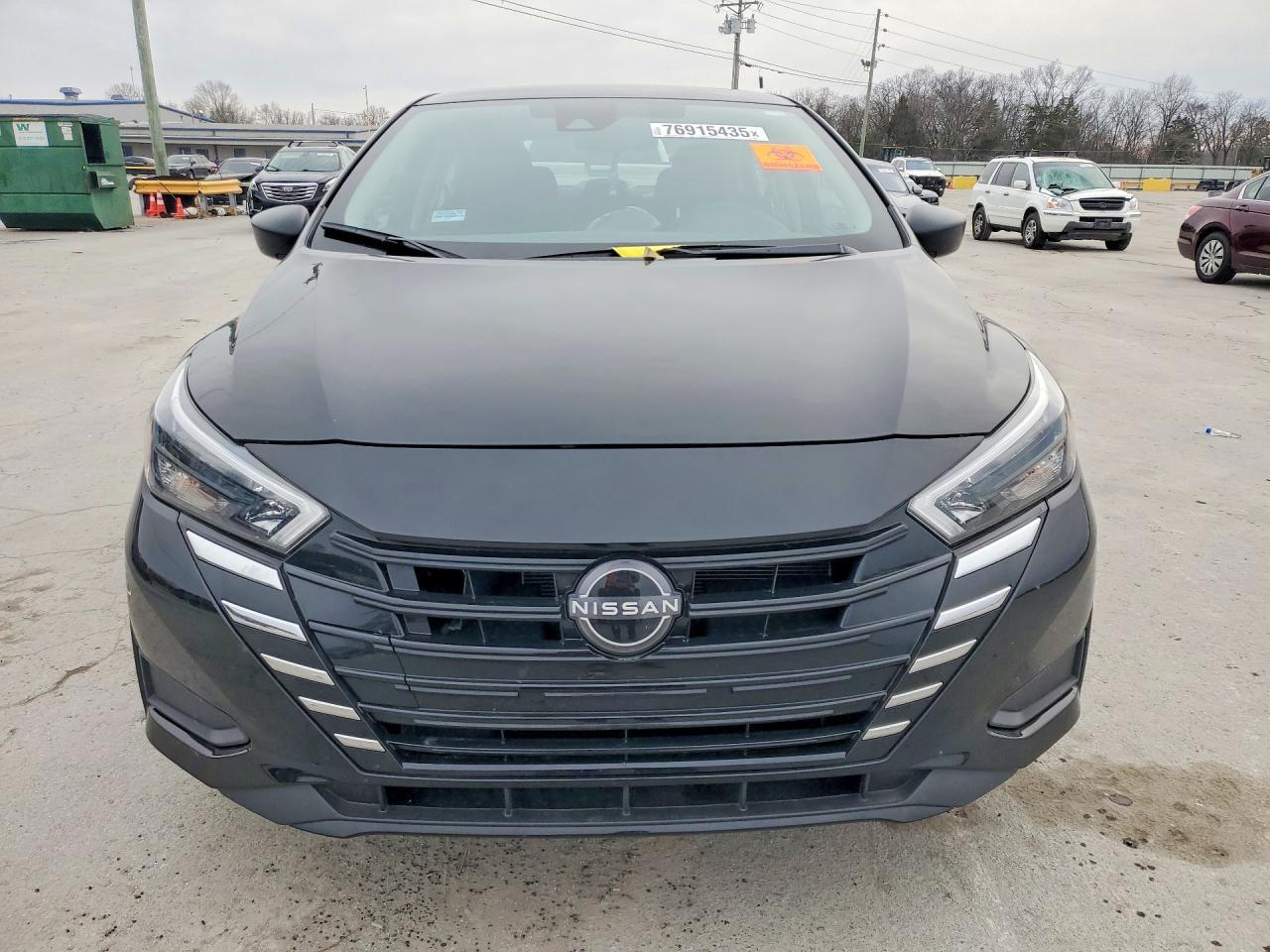 2025 Nissan Versa s